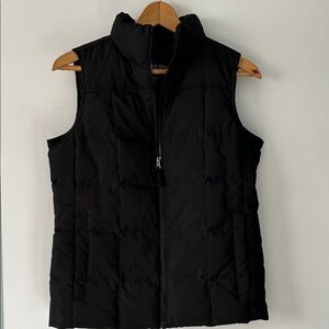 Lends’ End woman down Black Quilted Vest size XS petite